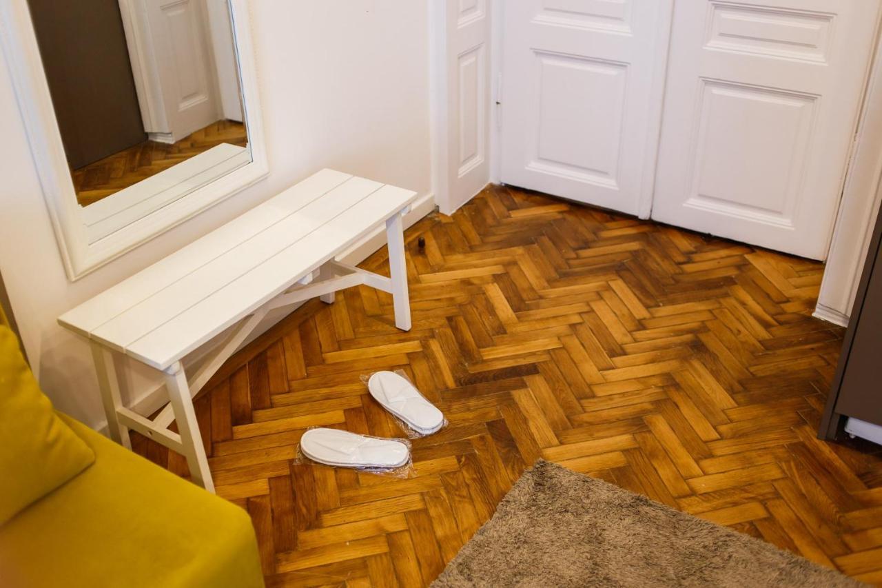 Eat It Cozy Downtown Apartments Oradea Εξωτερικό φωτογραφία